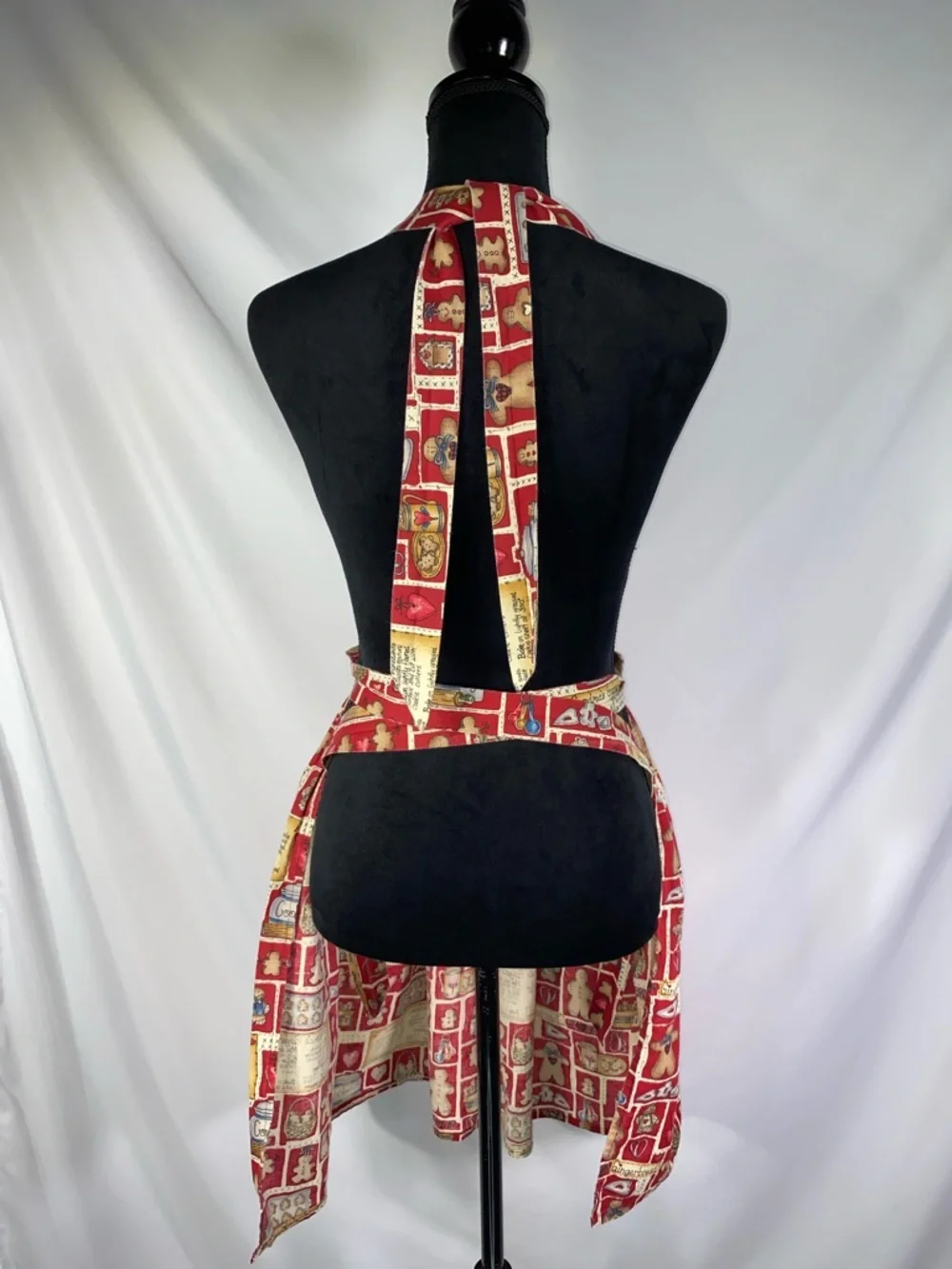 Vintage Dianna Marcum Grandmas Gingerbread Holiday Baking Apron Red Cotton